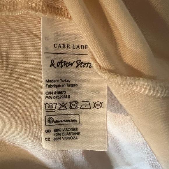 & Other Stories Cream Button Down Blouse Mother of Pearl Buttons Size 0/XS - Picture 5 of 9